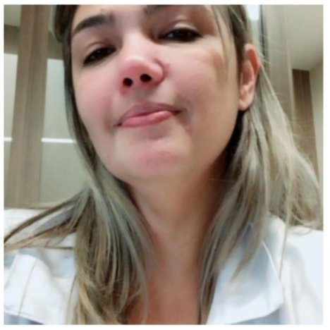 Dra. Flavia Lopes