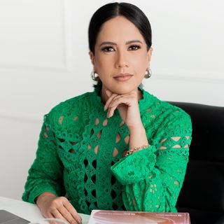 Dra. Leilane Proença