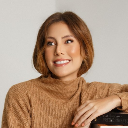 Dra. Barbara Martins