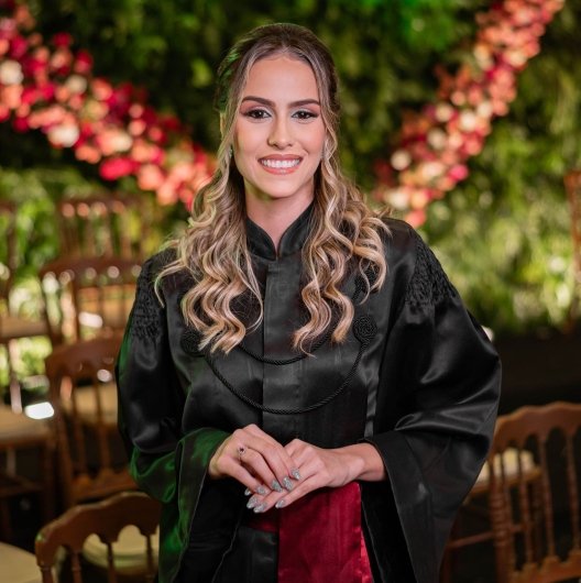 Dra. Deborah Christina Varela Linhares