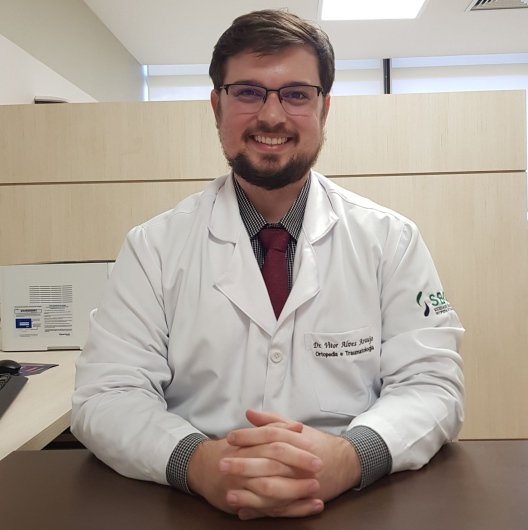 Dr. Vitor Alves Araujo
