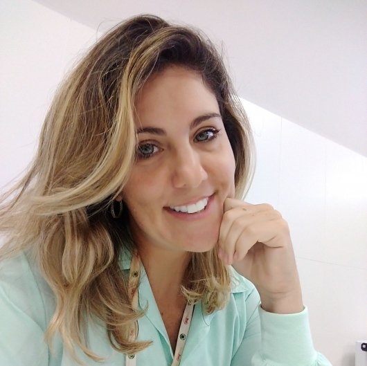 Dra. Paula Vieira