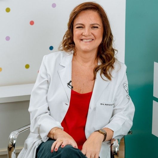Dra. Adriana Pires