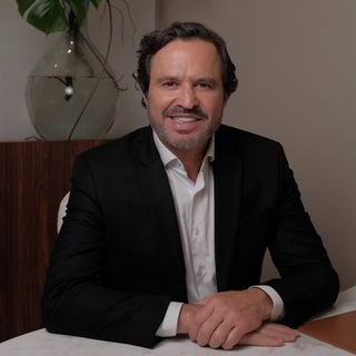 Dr. Jose Ernesto Ghedin Servidei