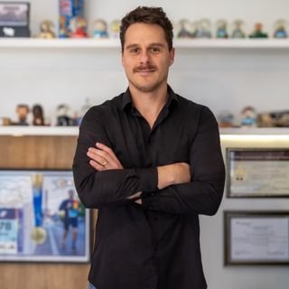 Dr. Leonardo Sierakowski Garcia