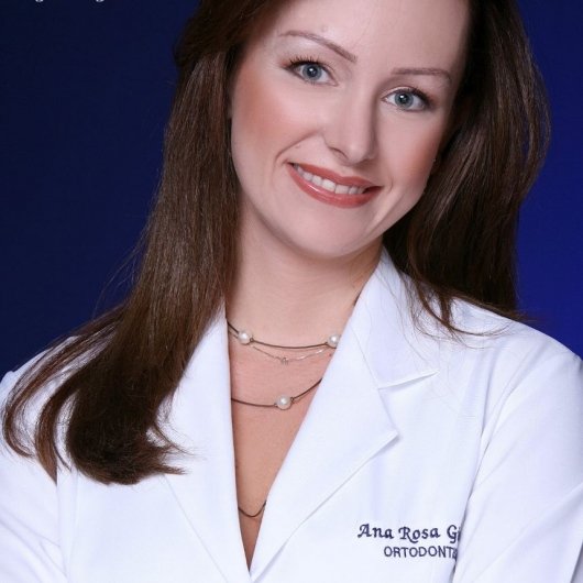Dra. Ana Rosa Girardi Souza