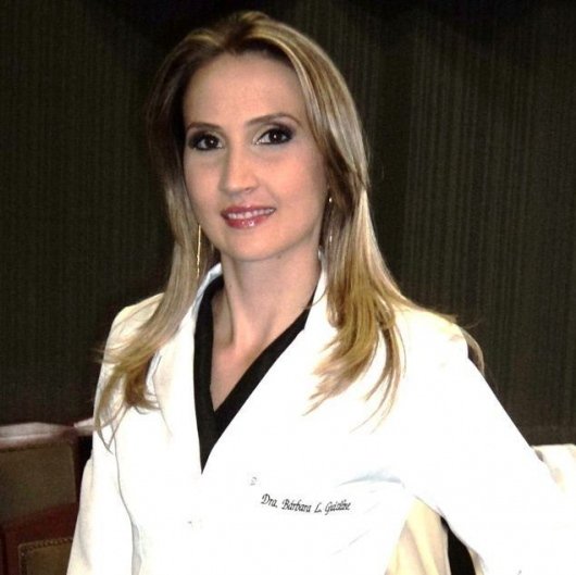Dra. Bárbara Guiziline Bandeira