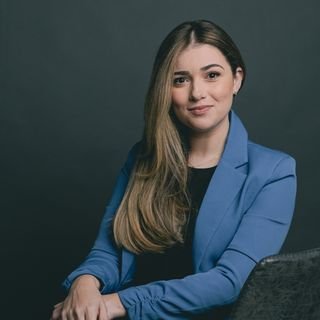 Dra. Carla Moisés