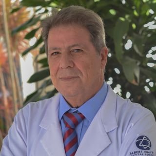 Dr. Roberto José Molero
