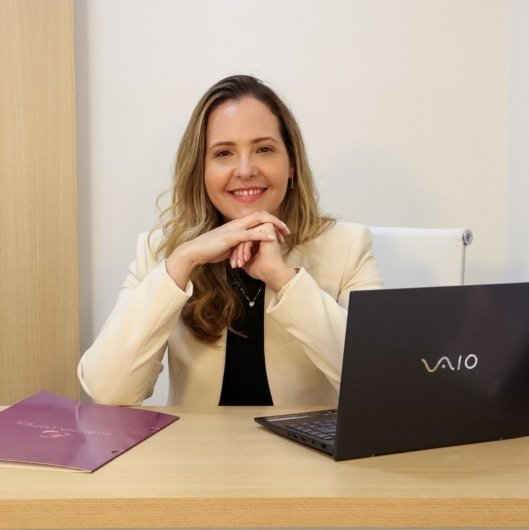 Dra. Fabiana Lopes