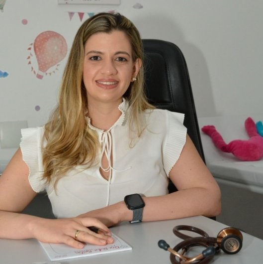 Dra. Fádia de Oliveira Bastos