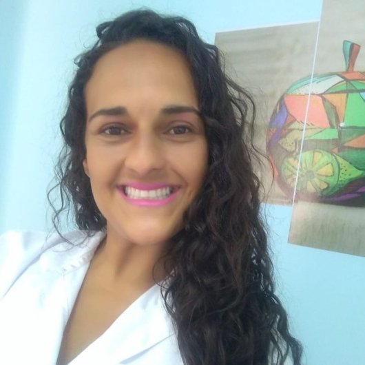 Dra. Renata Coelho
