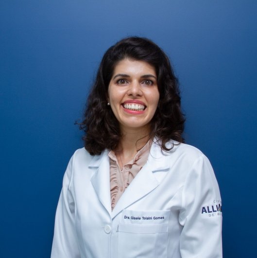 Dra. Gisele Tolaini Gomes Pereira