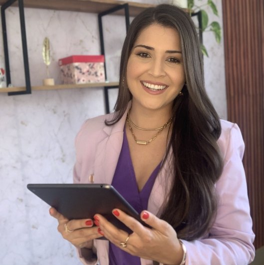 Thais Cristine