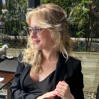 Dra. Larissa Krautczuk Mach