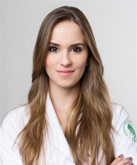 Dra. Fernanda Queiroz