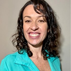 Dra. Carolina Zafalon Ferreira
