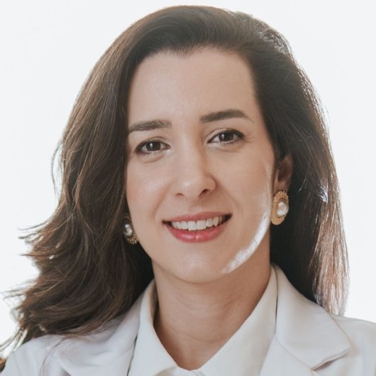 Dra. Mariana Mazzuia Guimarães