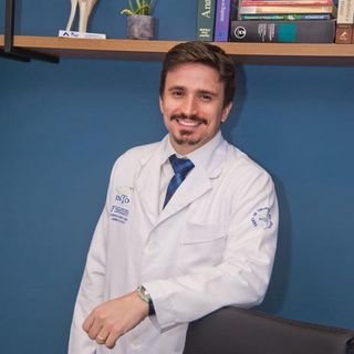Dr. Matheus Soares Leitão