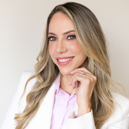 Dra. Priscila Martins