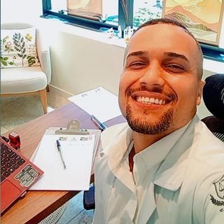 Dr. Julemberg Teles