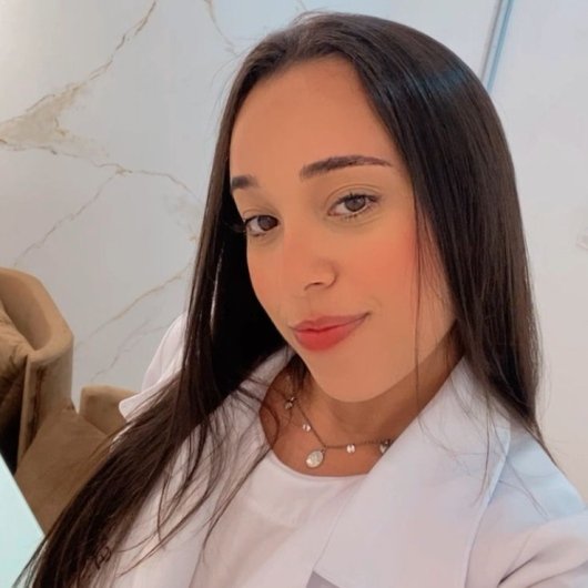 Ellen Carvalho