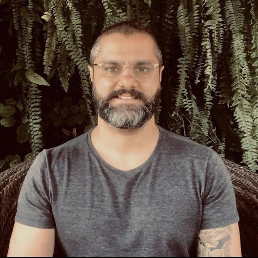 Luis Gustavo Gebara