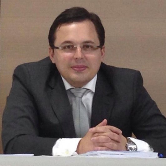 Dr. Gilvandro Lins