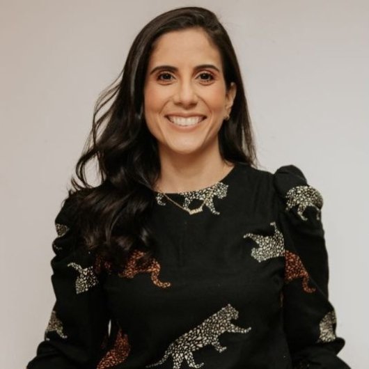 Dra. Paula Aragao Prazeres De Oliveira