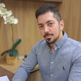 Dr. Leonardo Reberte