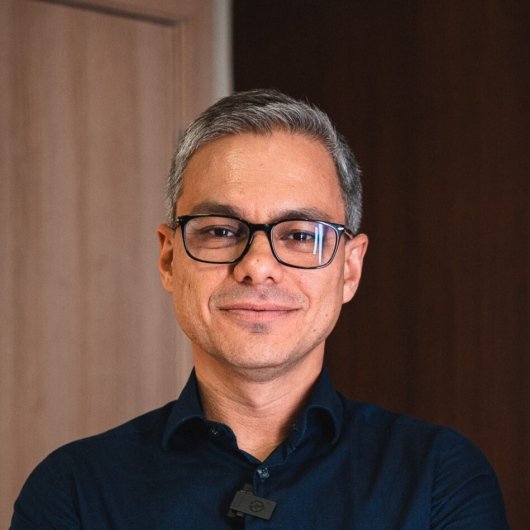 Dr. Thiago Junqueira
