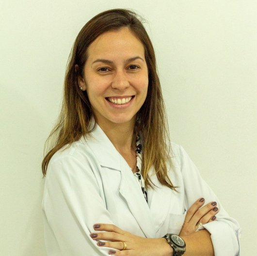 Dra. Amanda Da Costa De Azevedo Santos