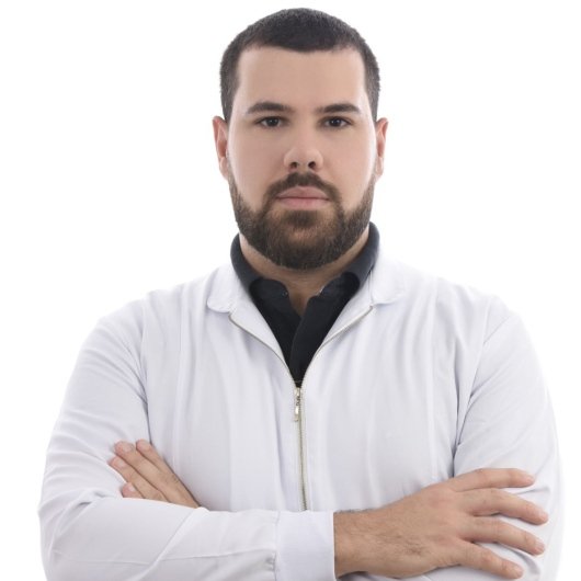 Dr. Fernando Delazari