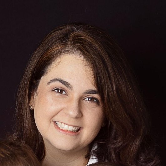 Dra. Elisa Martins