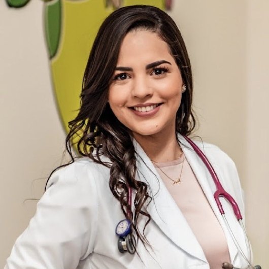 Dra. Rayra Monteiro