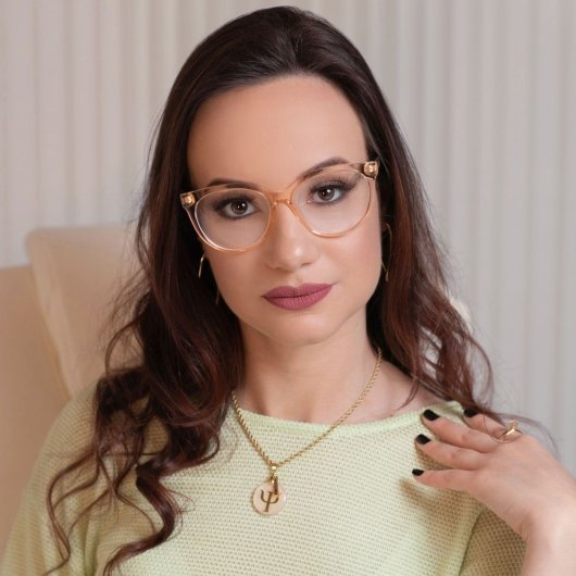 Larissa Brondani