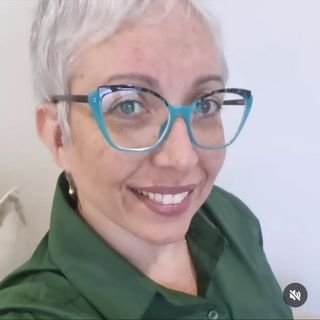 Dra. Samanta Novaes