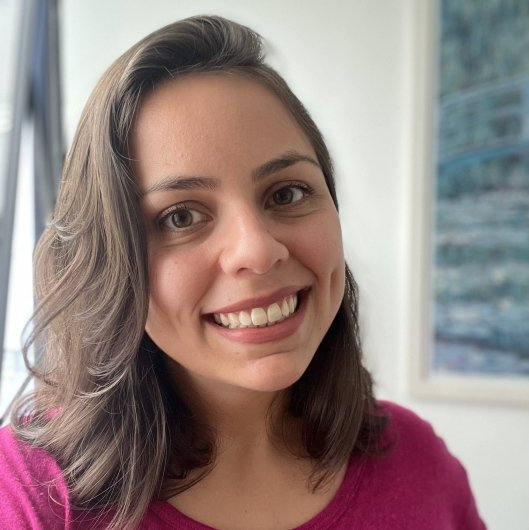 Dra. Ana Laura Cascaes