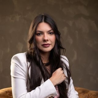 Dra. Maíra Gabrielle Silva Melo