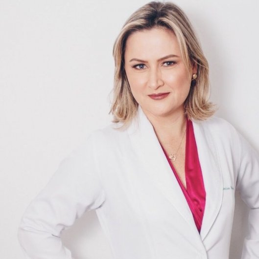 Dra. Larissa Oliveira Rodrigues Fernandes