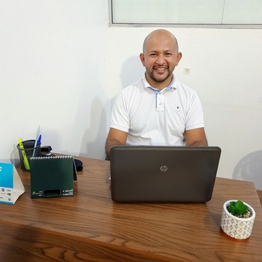 Dr. Ednelson da Silva Farias Farias