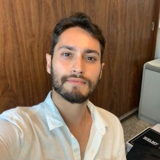 Dr. Vitor Lago Cardozo