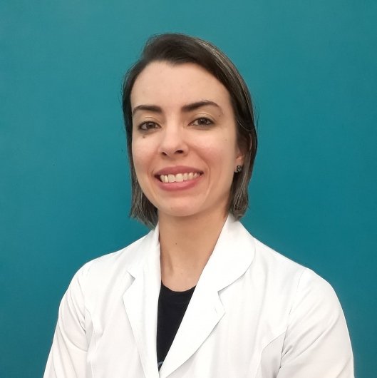 Dra. Nara Fernanda Braz da Silva Leal