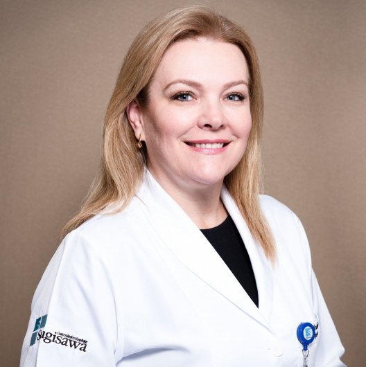 Dra. Andrea Corleto Hoelzl
