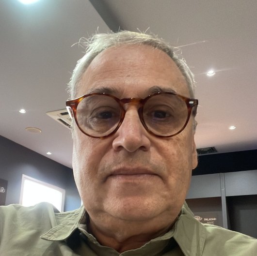 Dr. Mauricio Iasi