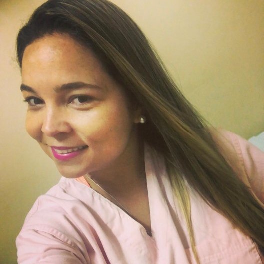 Dra. Carolina Azevedo