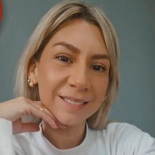 Dra. Thais Micheli Setti