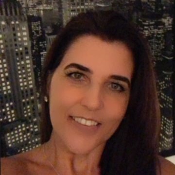 Dra. Cintia Oliveira