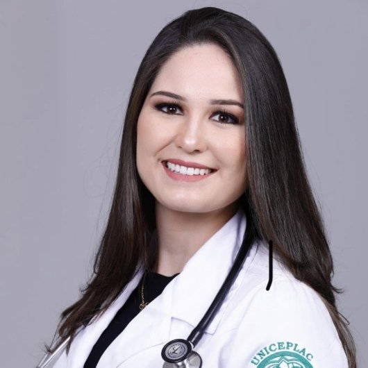 Dra. Fernanda de Araujo Cavalcanti de Lima