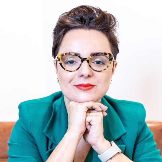 Prof. Bianca Machado